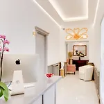Queen Palace