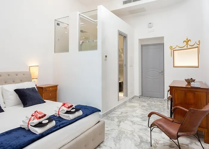 Guest house Queen Palace 4*