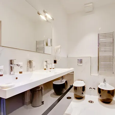 Queen Palace Guest house 4*