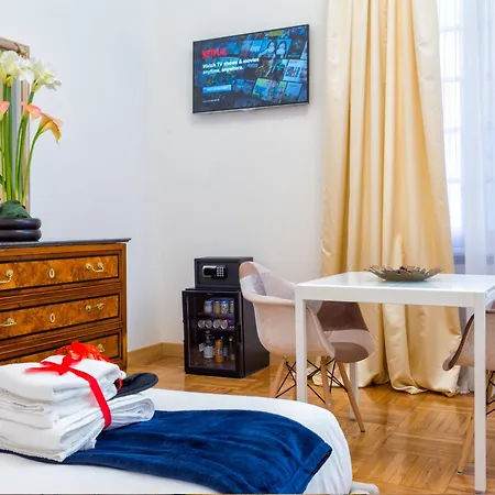 Queen Palace Guest house