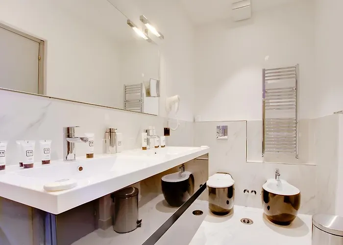 Queen Palace Casa de hóspedes 4*