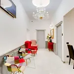 Pensión Queen Palace 4*