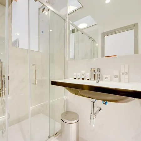 皇后宫套房酒店 4* 罗马